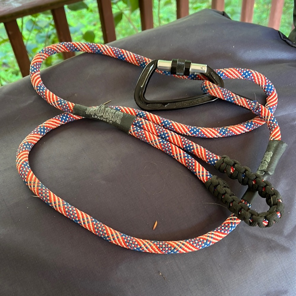 Kona American Flag Dog leash